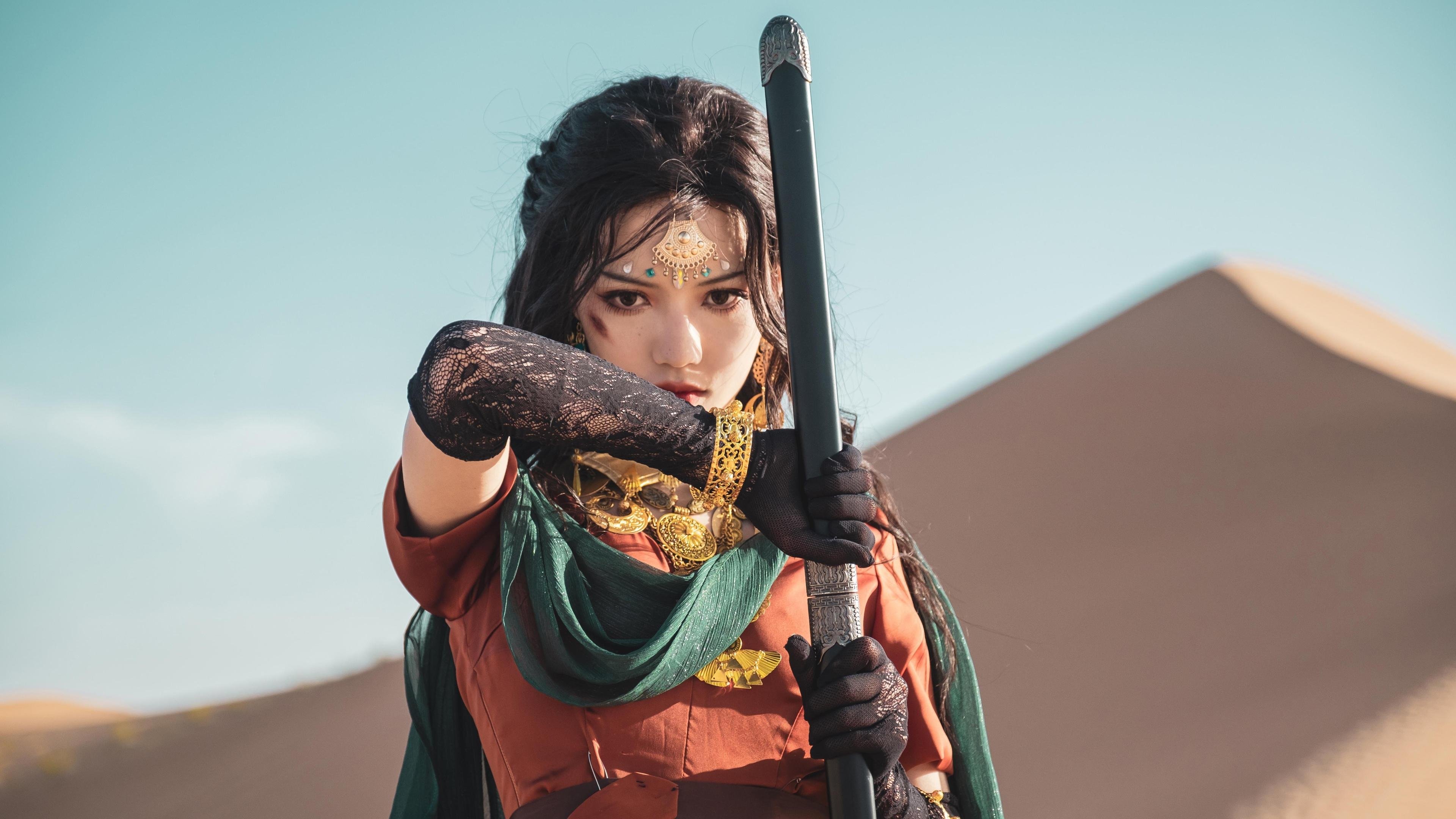 F1街道赛之夜，奥斯梅恩关键回合不手软